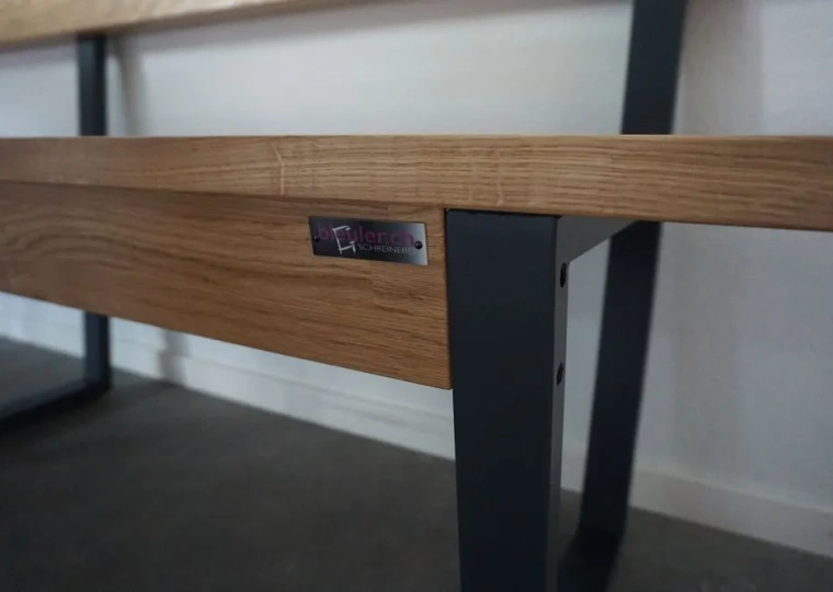 Tisch Bank und Stühle